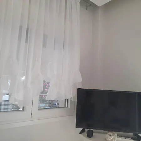 Annas Seaside Apartment Περαία Εξωτερικό φωτογραφία